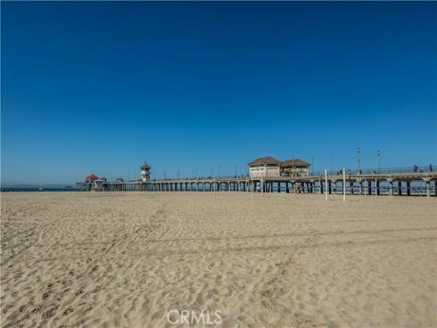 20319 Gardenia , Huntington Beach, CA