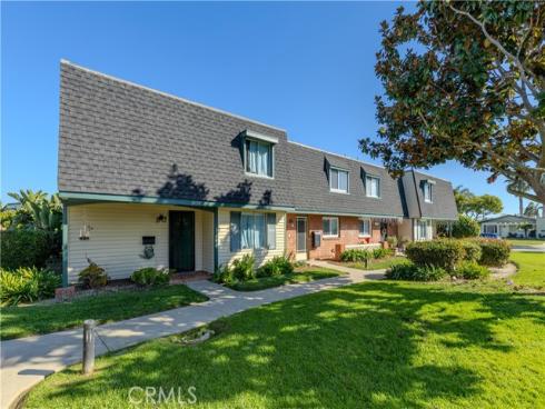 20319 Gardenia , Huntington Beach, CA