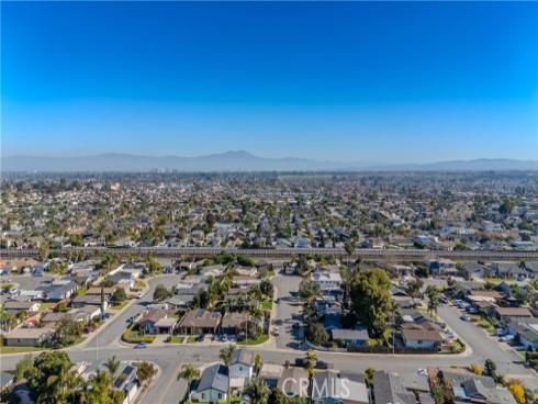 20319 Gardenia , Huntington Beach, CA