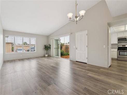 8855 Sutter C-520 Circle, Huntington Beach, CA