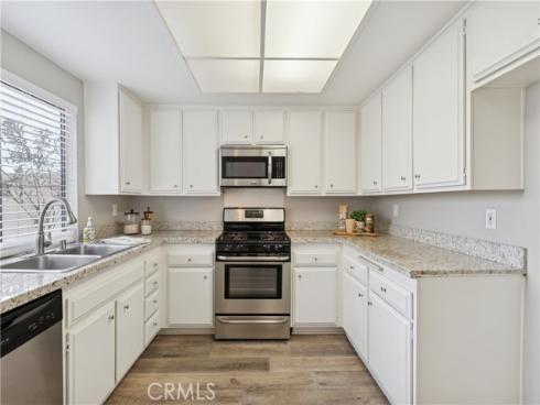 8855 Sutter C-520 Circle, Huntington Beach, CA