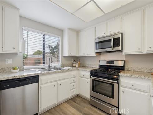 8855 Sutter C-520 Circle, Huntington Beach, CA