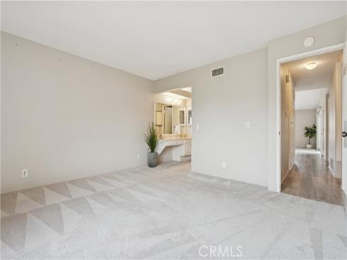 8855 Sutter C-520 Circle, Huntington Beach, CA