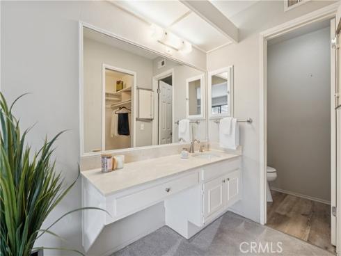 8855 Sutter C-520 Circle, Huntington Beach, CA