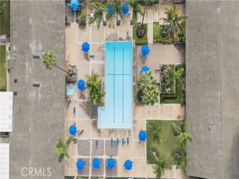 8855  Sutter  C-520  Circle, Huntington Beach, CA