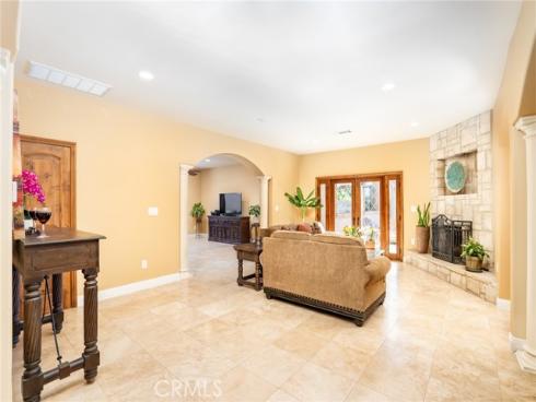 5162 Edinger , Huntington Beach, CA