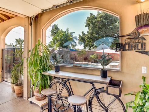 5162 Edinger , Huntington Beach, CA