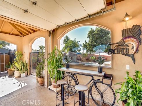 5162 Edinger , Huntington Beach, CA