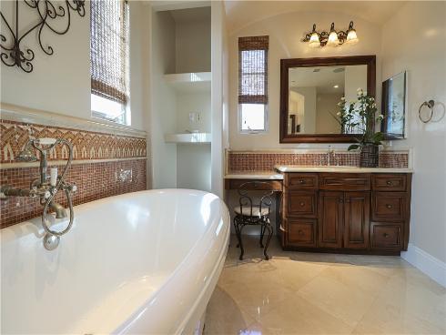 1119 Pine , Huntington Beach, CA