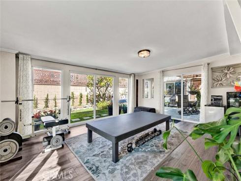 8021 Sterling , Huntington Beach, CA