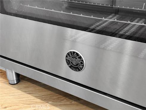 414 Main St 300 , Huntington Beach, CA