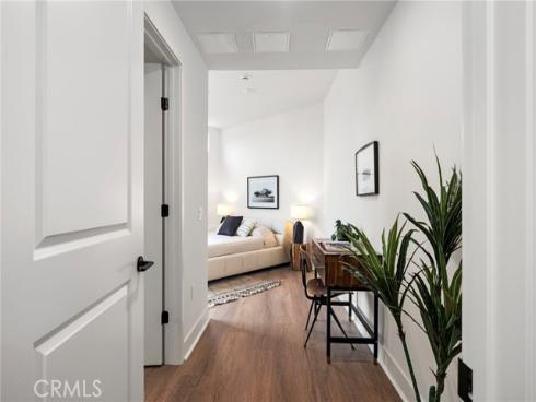 414 Main St 300 , Huntington Beach, CA