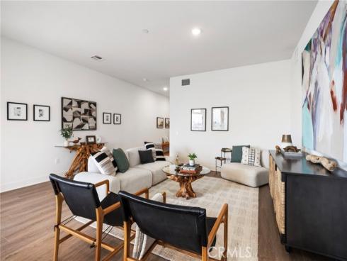 414 Main St 300 , Huntington Beach, CA