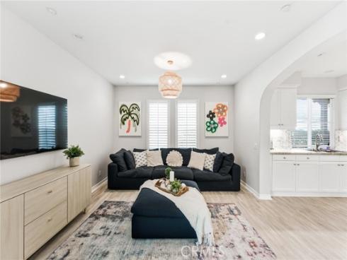 21245 Alanis , Huntington Beach, CA