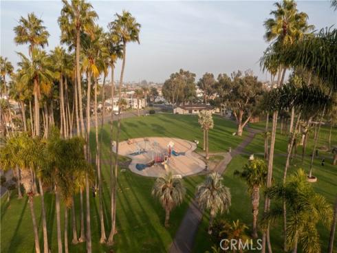 203 Utica Avenue, Huntington Beach, CA