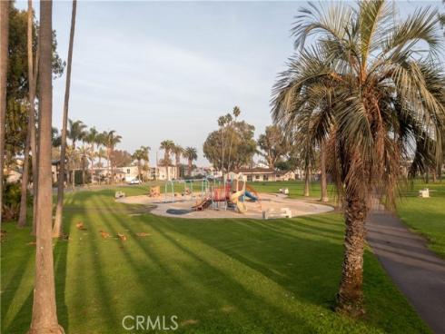 203 Utica Avenue, Huntington Beach, CA