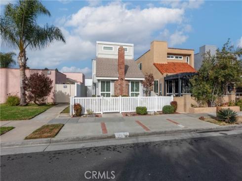 203 Utica Avenue, Huntington Beach, CA