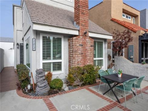 203 Utica Avenue, Huntington Beach, CA