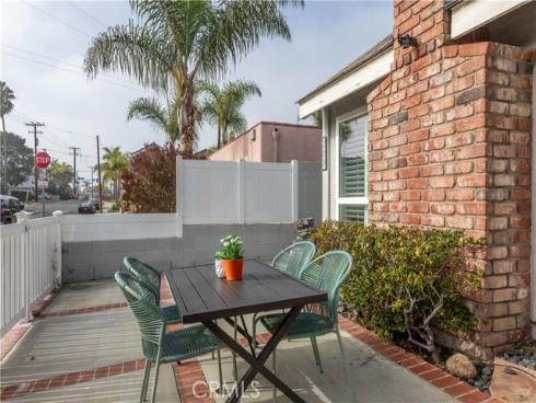 203 Utica Avenue, Huntington Beach, CA