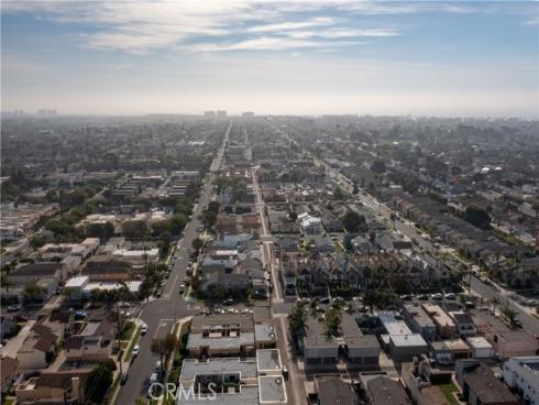 203 Utica Avenue, Huntington Beach, CA