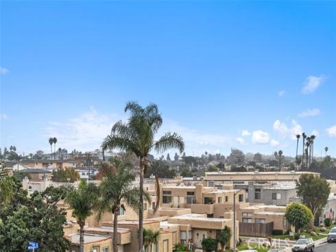 7651  Yorktown   Avenue, Huntington Beach, CA