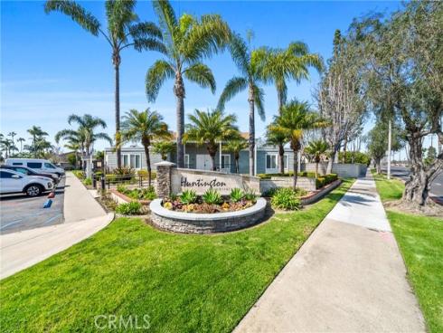 9958 Continental Drive, Huntington Beach, CA