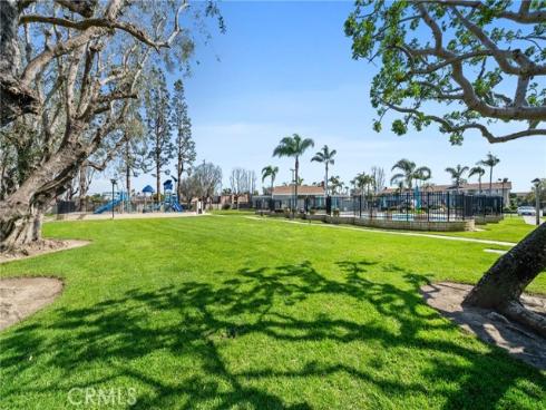 9958 Continental Drive, Huntington Beach, CA