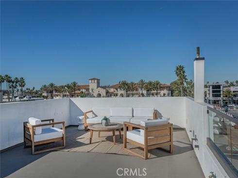 328  3rd  , Huntington Beach, CA