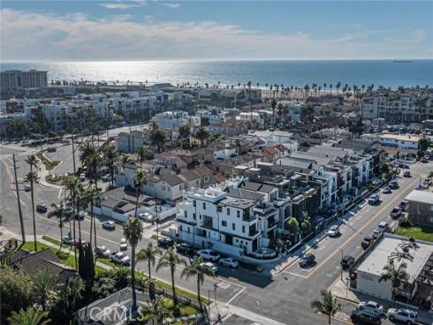 328  3rd  , Huntington Beach, CA