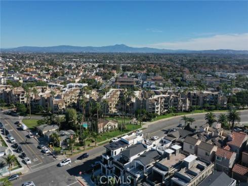 328  3rd  , Huntington Beach, CA