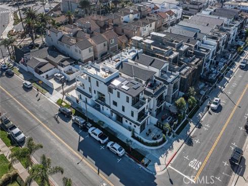 328  3rd  , Huntington Beach, CA