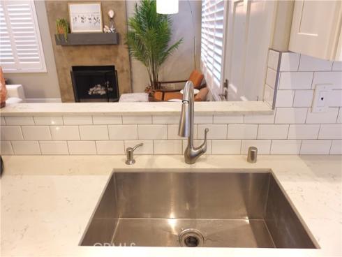 7402  Yellowtail  202  Drive, Huntington Beach, CA