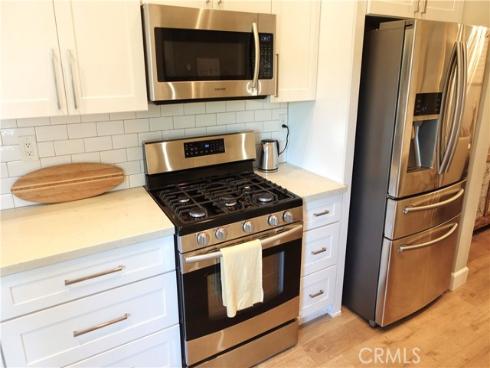 7402  Yellowtail  202  Drive, Huntington Beach, CA