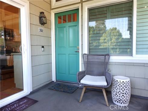 7402  Yellowtail  202  Drive, Huntington Beach, CA