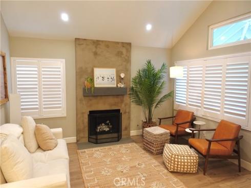 7402  Yellowtail  202  Drive, Huntington Beach, CA