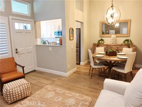 7402  Yellowtail  202  Drive, Huntington Beach, CA