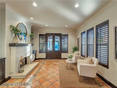 221  Hartford   Avenue, Huntington Beach, CA