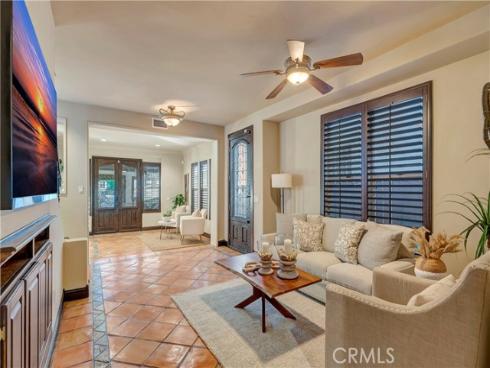 221  Hartford   Avenue, Huntington Beach, CA