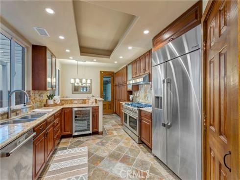 221  Hartford   Avenue, Huntington Beach, CA