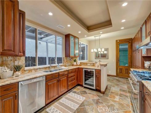 221  Hartford   Avenue, Huntington Beach, CA