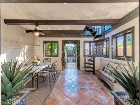 221  Hartford   Avenue, Huntington Beach, CA