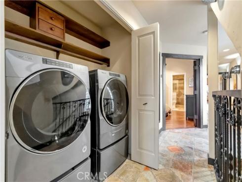 221  Hartford   Avenue, Huntington Beach, CA