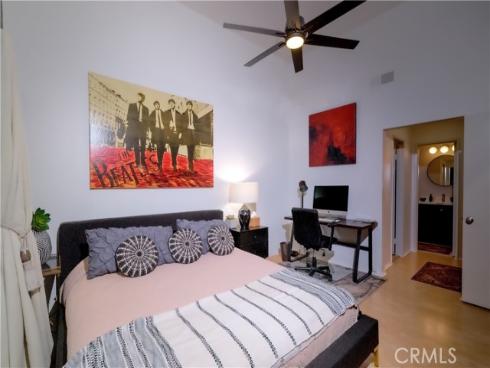 7911 Woodlake 76 Drive, Huntington Beach, CA