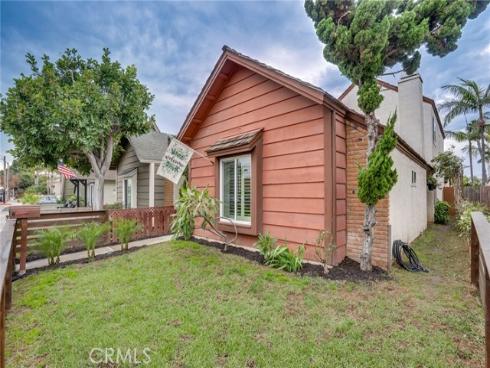 2007 Delaware Street, Huntington Beach, CA