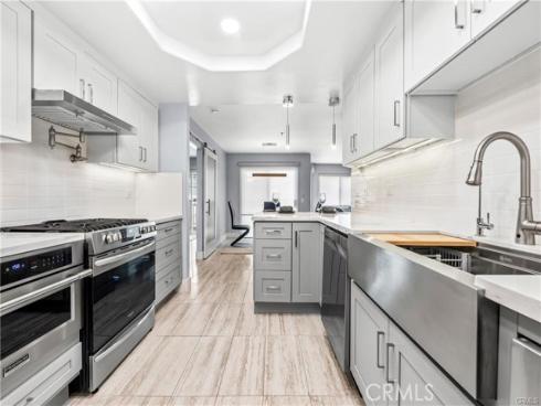 16255 Pacific , Huntington Beach, CA