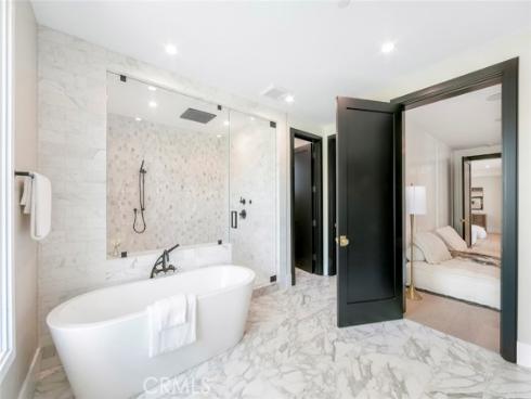 521 12th , Huntington Beach, CA