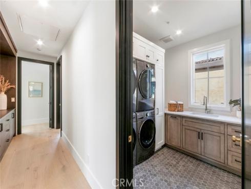 521 12th , Huntington Beach, CA