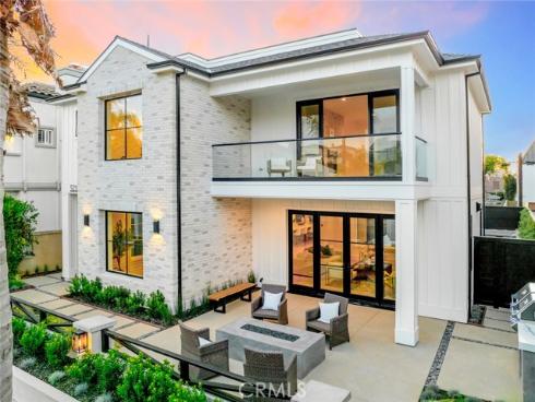 521 12th , Huntington Beach, CA