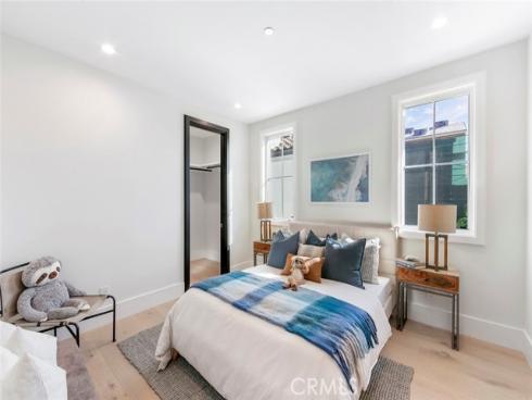 521 12th , Huntington Beach, CA