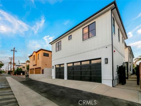 521 12th , Huntington Beach, CA